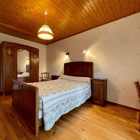 Holiday home Ancienne Ferme Renovee En Bordure De Foret Avec Terrasse, Balancoire Et Travaux Modernes - Fr-1-582-254 Saint-Jeures